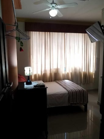 1 habitación, ropa de cama de alta calidad y minibar