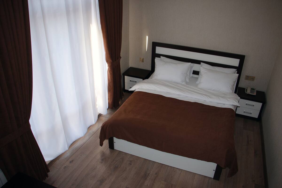 Standard Double Room, 1 Queen Bed | 1 bedroom, premium bedding, minibar, in-room safe