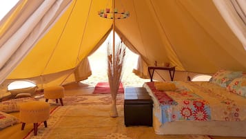 Down duvets, individually decorated, individually furnished, bed sheets