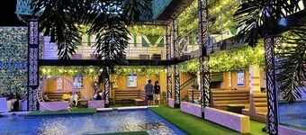 โรลเลซ โรงแรม ลากอส อินทล