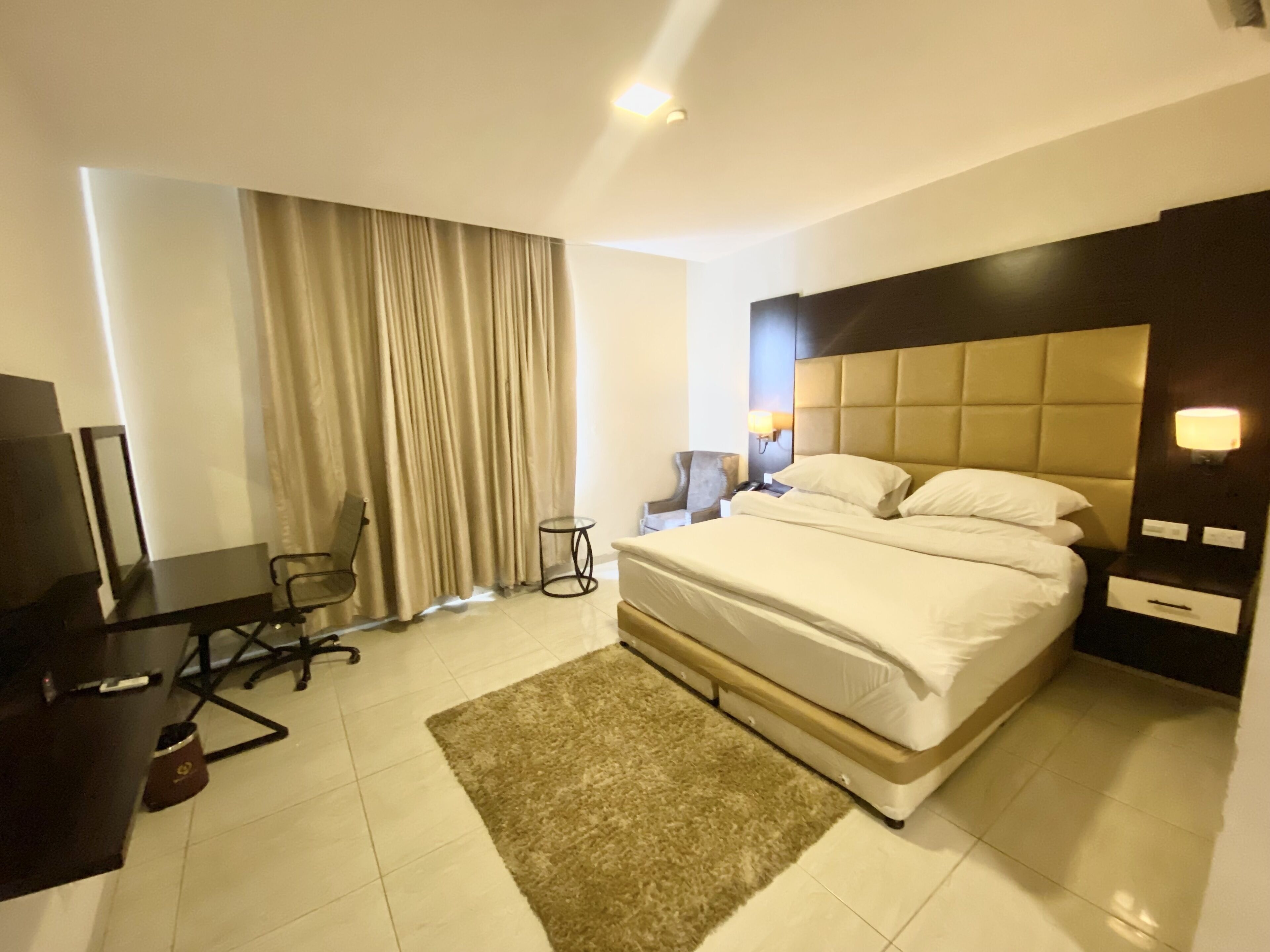 1 bedroom, premium bedding, memory foam beds, in-room safe