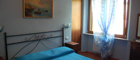 Standard-dobbeltværelse - privat badeværelse - tårn | 2 soveværelser, allergivenligt sengetøj, dundyner, individuel indretning