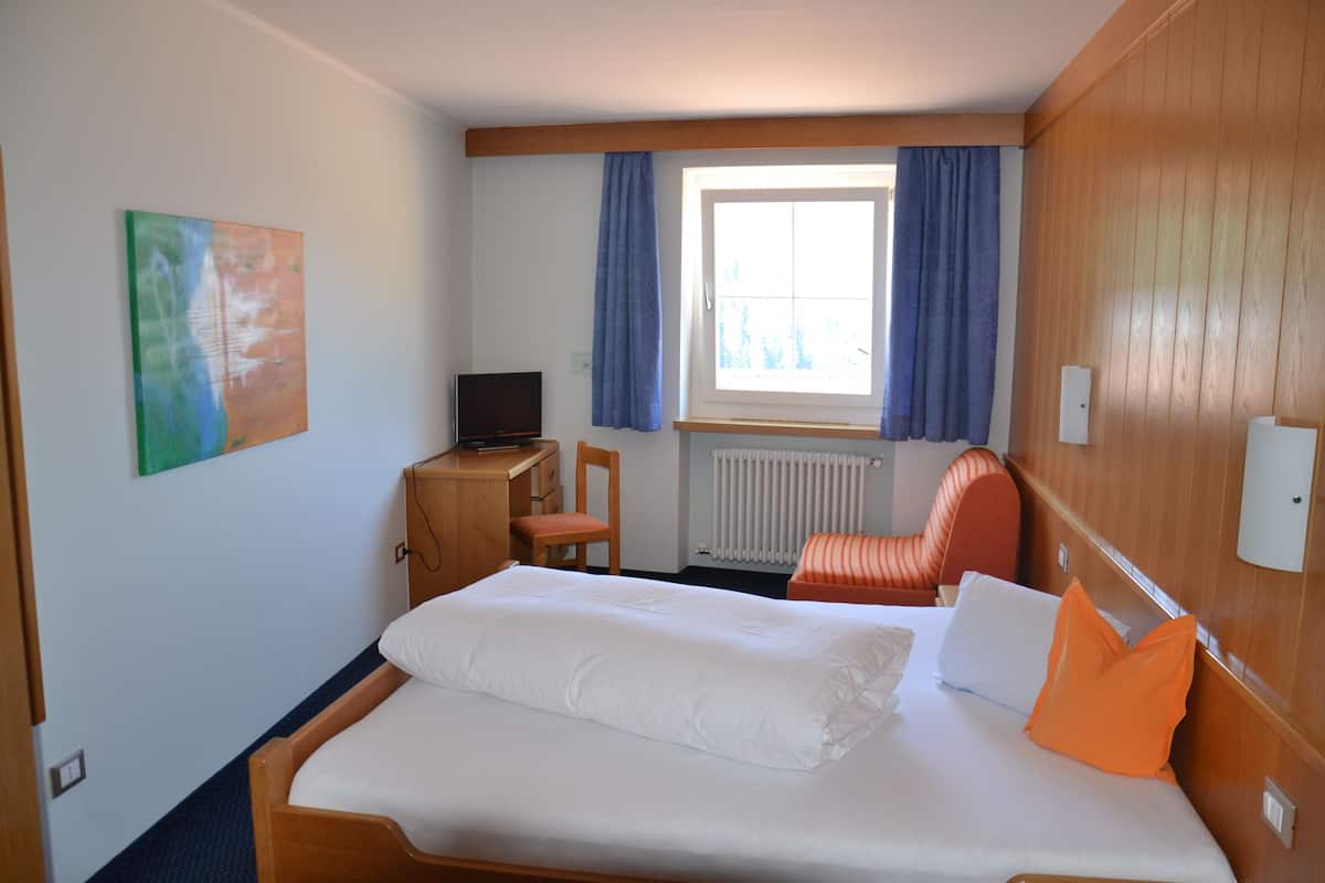 Economy Single Room