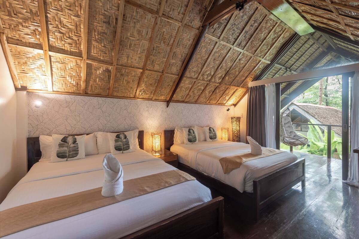 Loft Garden Villa | Premium bedding, desk, laptop workspace, rollaway beds (surcharge)