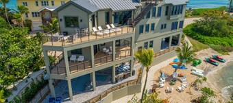 Nirvana Shores: Ocean-2-River FL Beach House w/heated pool,dock,elevator,hot tub