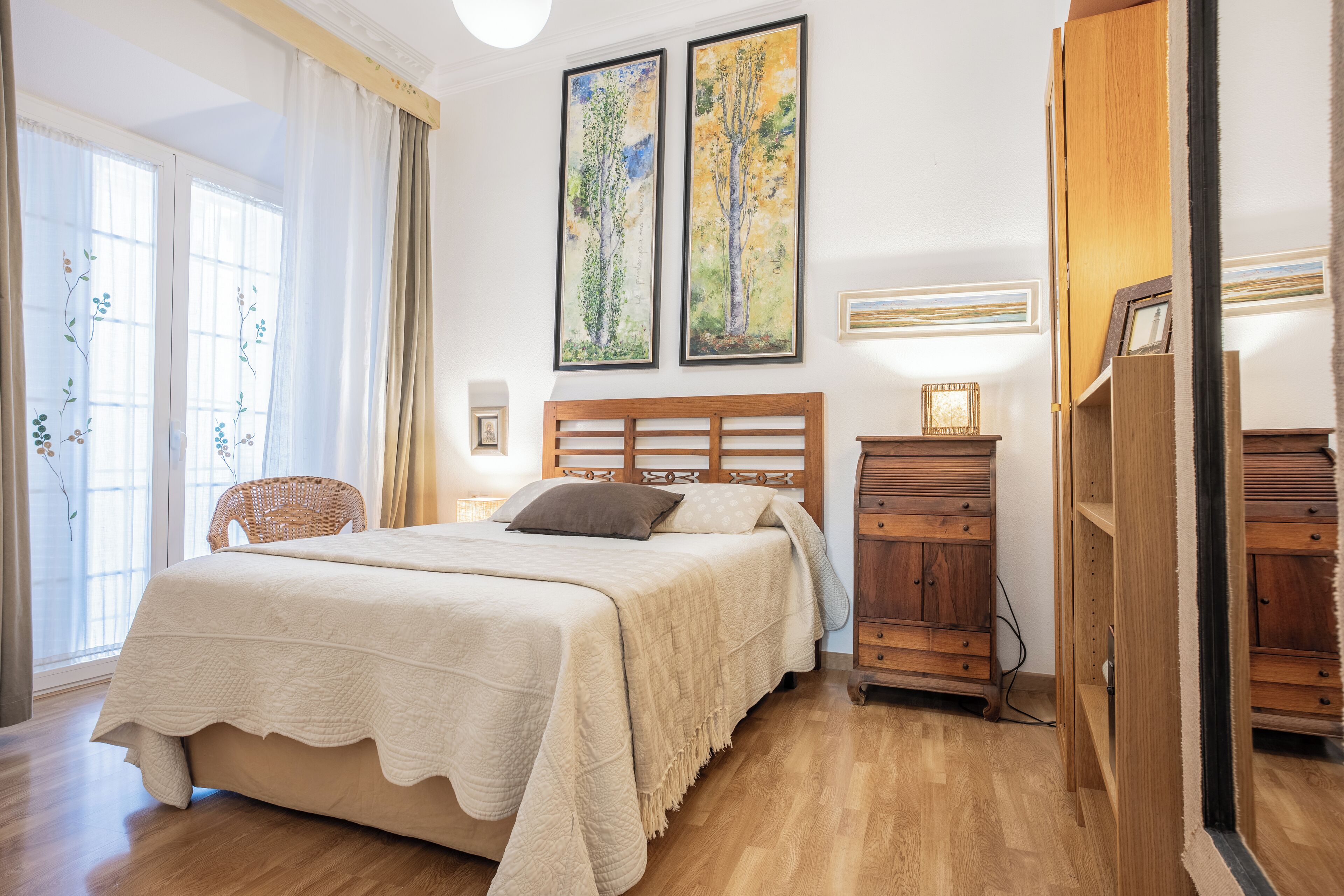 2 bedrooms, desk, iron/ironing board, free WiFi