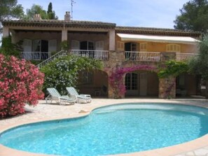 Piscine extérieure, piscine chauffée