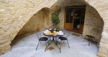 Logement atypique et trĂšs confortable au cĆur d'un hameau gardois