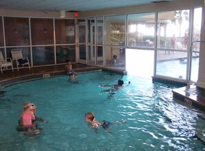 A heated pool - GULF FRONT with Amazing Views, 3 Pools, Tiki Bar! Beachfront pool! LOCATION! (Destin)