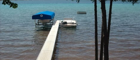 在海滩、沙滩毛巾