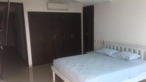 Comfort Apartment, 2 Bedrooms, Balcony - Hostess & VIP Services (Cartagena)
