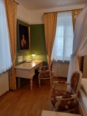 Double or Twin Room, Ensuite | 1 bedroom, premium bedding, in-room safe, desk - Pension PREMIUM (Cesky Krumlov)