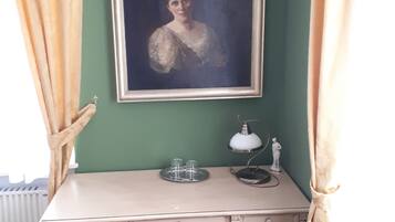 1 bedroom, premium bedding, in-room safe, desk