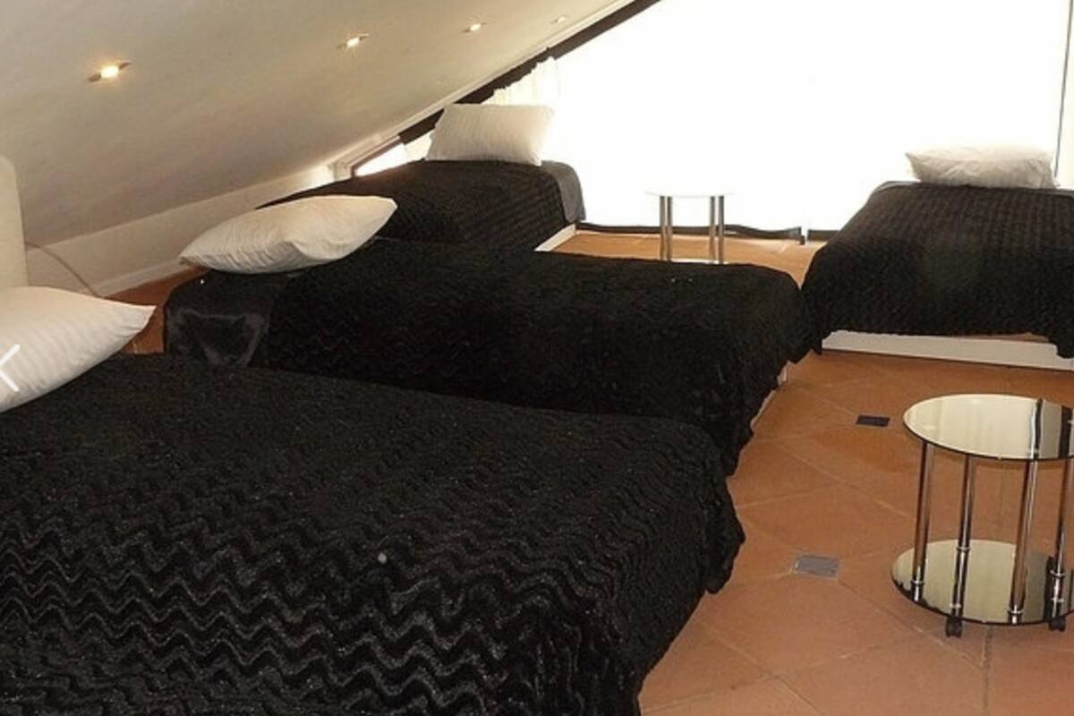 Iron/ironing board, free WiFi