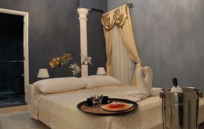 Iron/ironing board, free WiFi