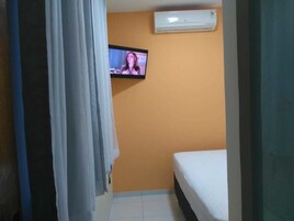 Habitación, 1 cama doble | Wifi gratis y ropa de cama