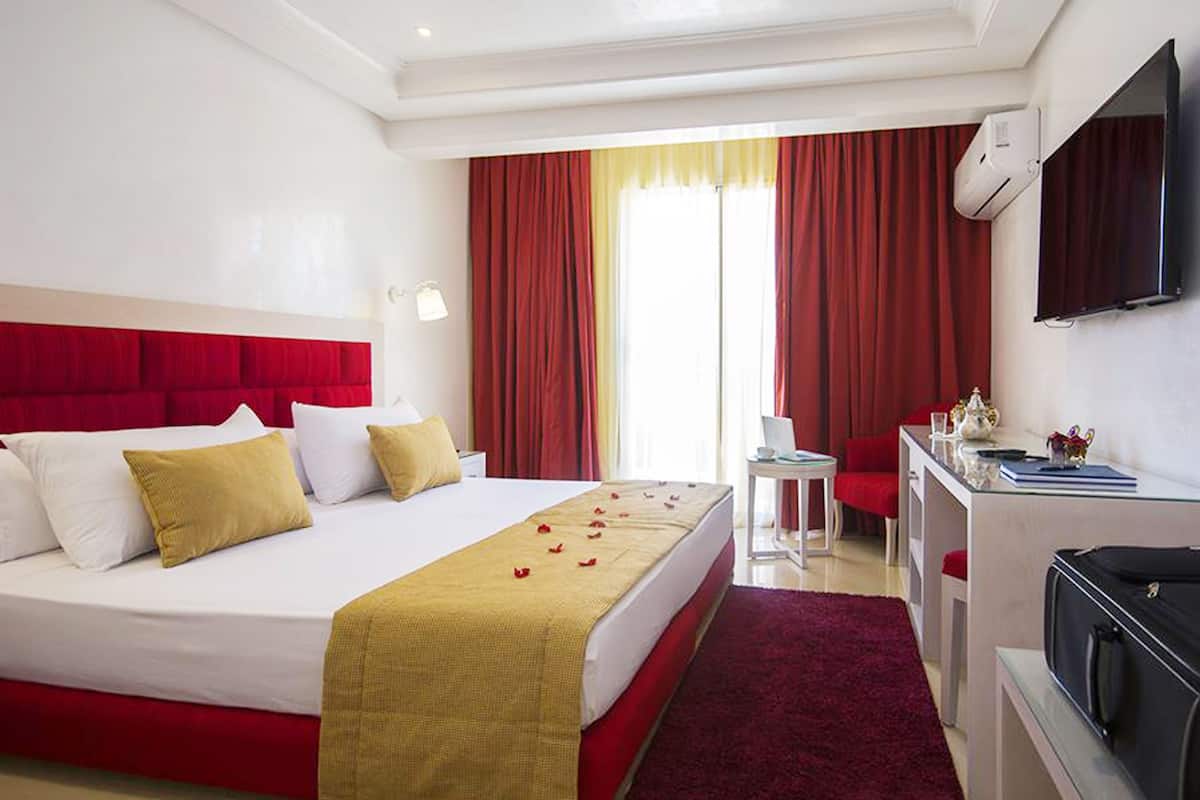 Ropa de cama de alta calidad y minibar 