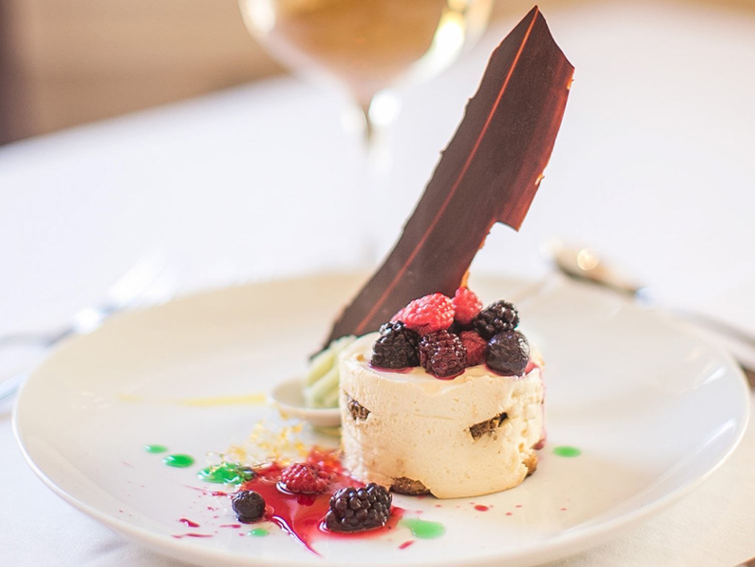 breakfast, lunch and dinner served