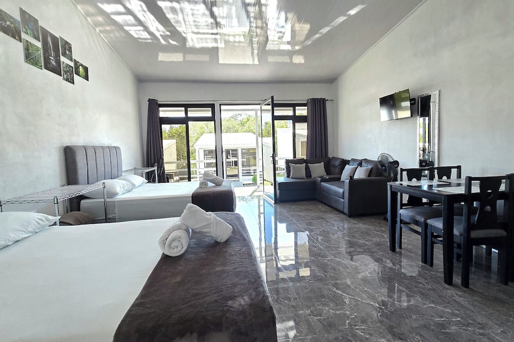 Hostel Cattleya