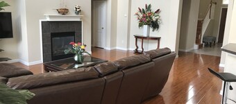 Stort Vackert hus med 4 sovrum 2. 5 bad