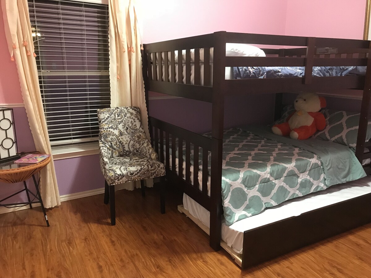 Photo 19 of Large house with 5 Bedrooms 2.5 bath sleep 12 , fully garage to use