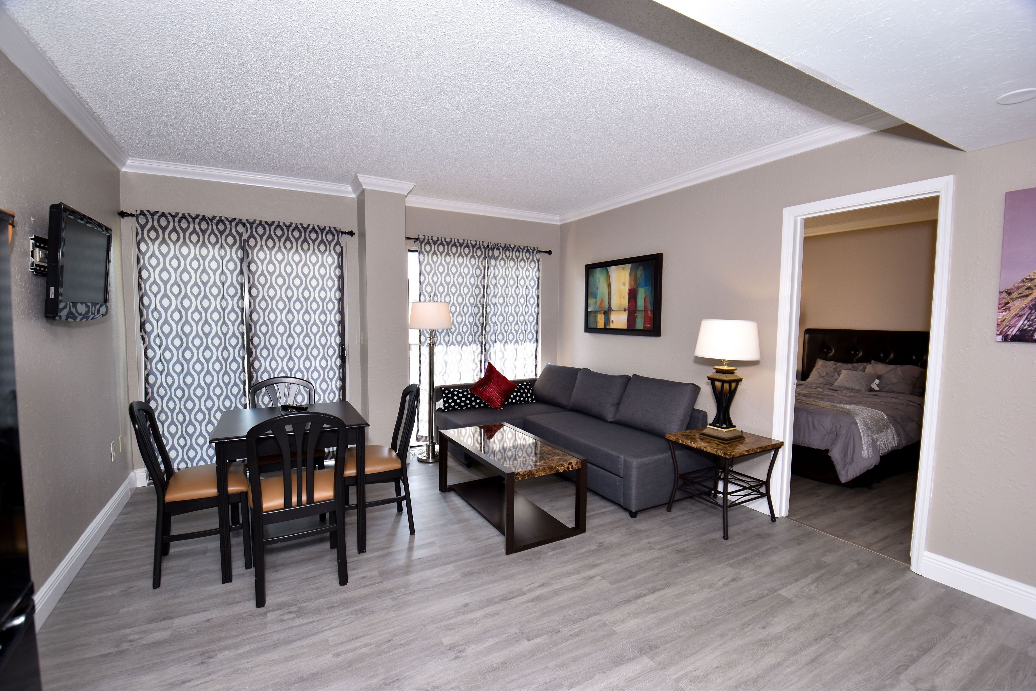 Een televisie en videogames