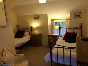 3 bedrooms, iron/ironing board, travel cot, free WiFi