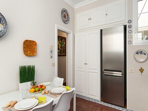 Dining - M&B IV Balcon by Las Canteras by VillaGranCanaria (Las Palmas de Gran Canaria)