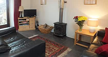 Keepers Cottage - sleeps 2 adults, 2 children and your dogs