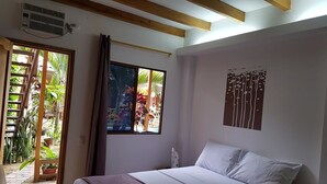 Sistema de insonorización, wifi gratis y decoración personalizada 