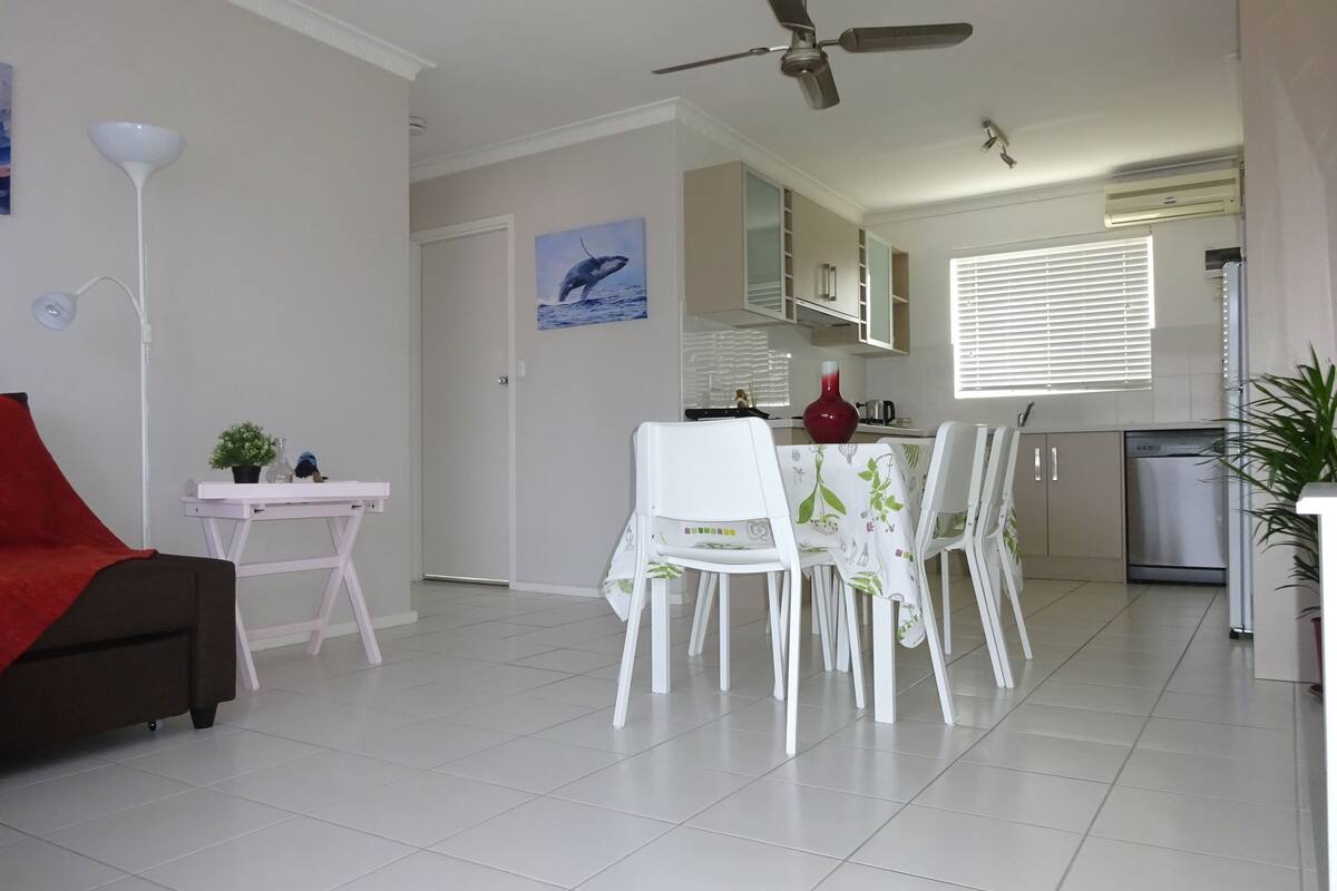 Family Apartment, 2 Bedrooms, Beachside (Selene)