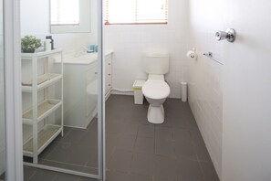 Bathroom - Selene & Aurora Seaside Apartments (West Beach)