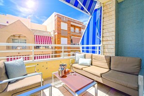 Property grounds - Penthouse la Paloma Playa del Cura 100m Beach close to downtown BBQ terrace  (Torrevieja)