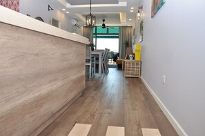 Appartement Premier, 2 chambres | Cuisinette privée | Four à micro-ondes