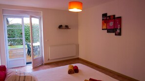 2 bedrooms, iron/ironing board, travel crib, free WiFi