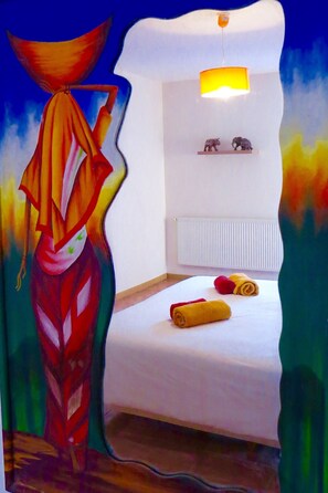 2 bedrooms, iron/ironing board, travel crib, free WiFi