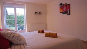 2 bedrooms, iron/ironing board, travel crib, free WiFi