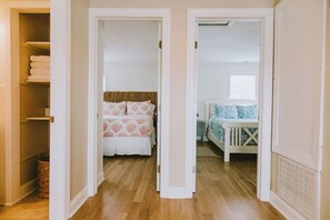 2 chambres, fer et planche Ă repasser, Wi-Fi gratuit, draps fournis