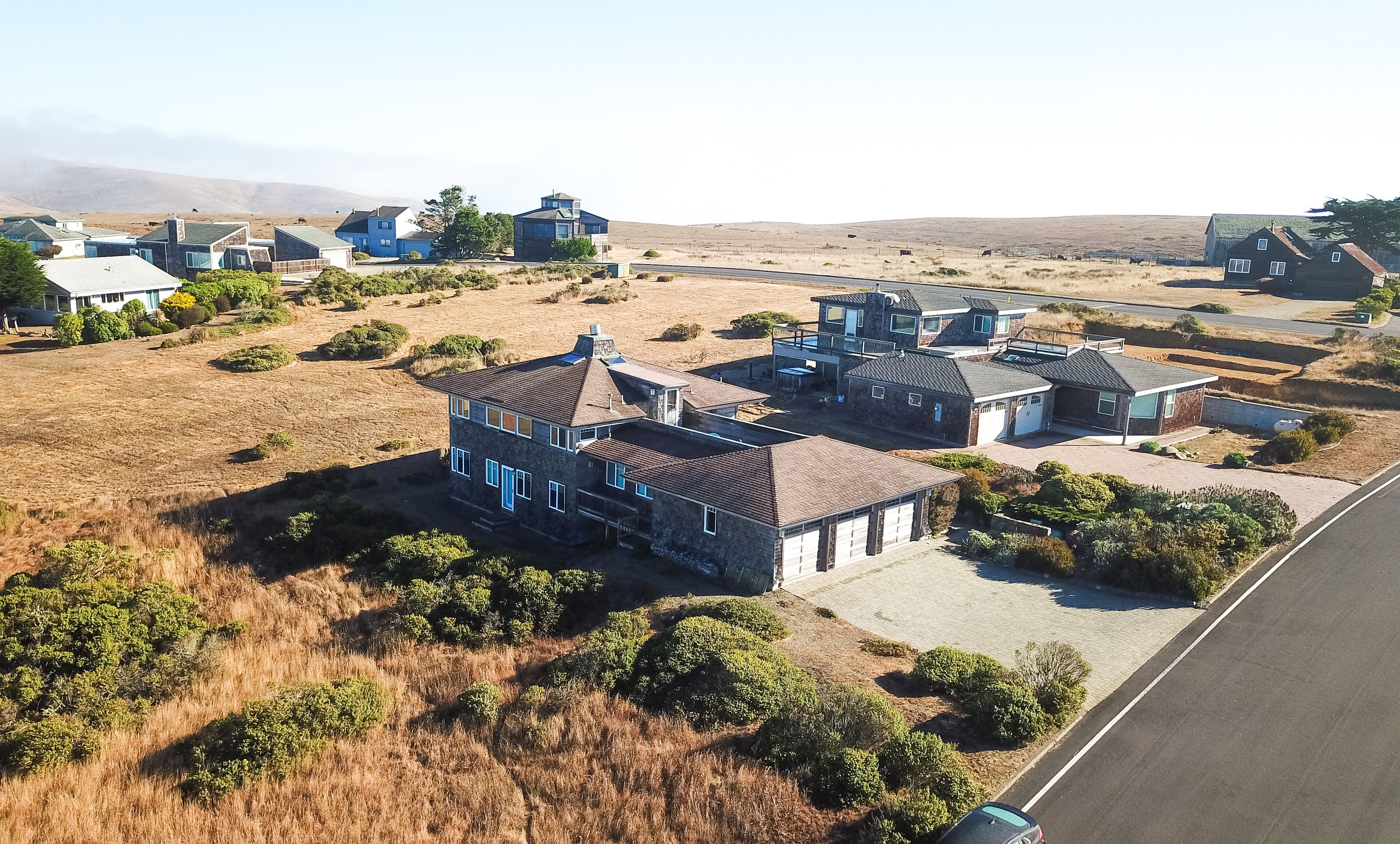 Stunning Retreat w/Breathtaking Ocean View~ 3 Bedr & 2.5 Bath, Sleeps 10