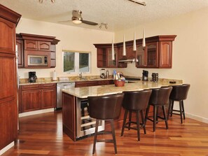 Fridge, microwave, oven, stovetop - Luxury Waterfront, Walking To Cruz Bay, 2 Bedroom 2 Bathroom Spa Villa, Cruz Bay (St. John)