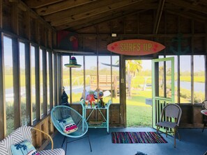 Interior - Private Waterfront Family Complex with Dock, Walk to Beach. Angler's Dream. (Tybee Island)