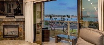 OCEANFRONT LUXURY—Summer booking fast so Hurry and book!<br>