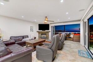 Smart-TV, Kamin, Videospiele