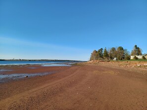 Am Strand, Liegestühle, Strandtücher