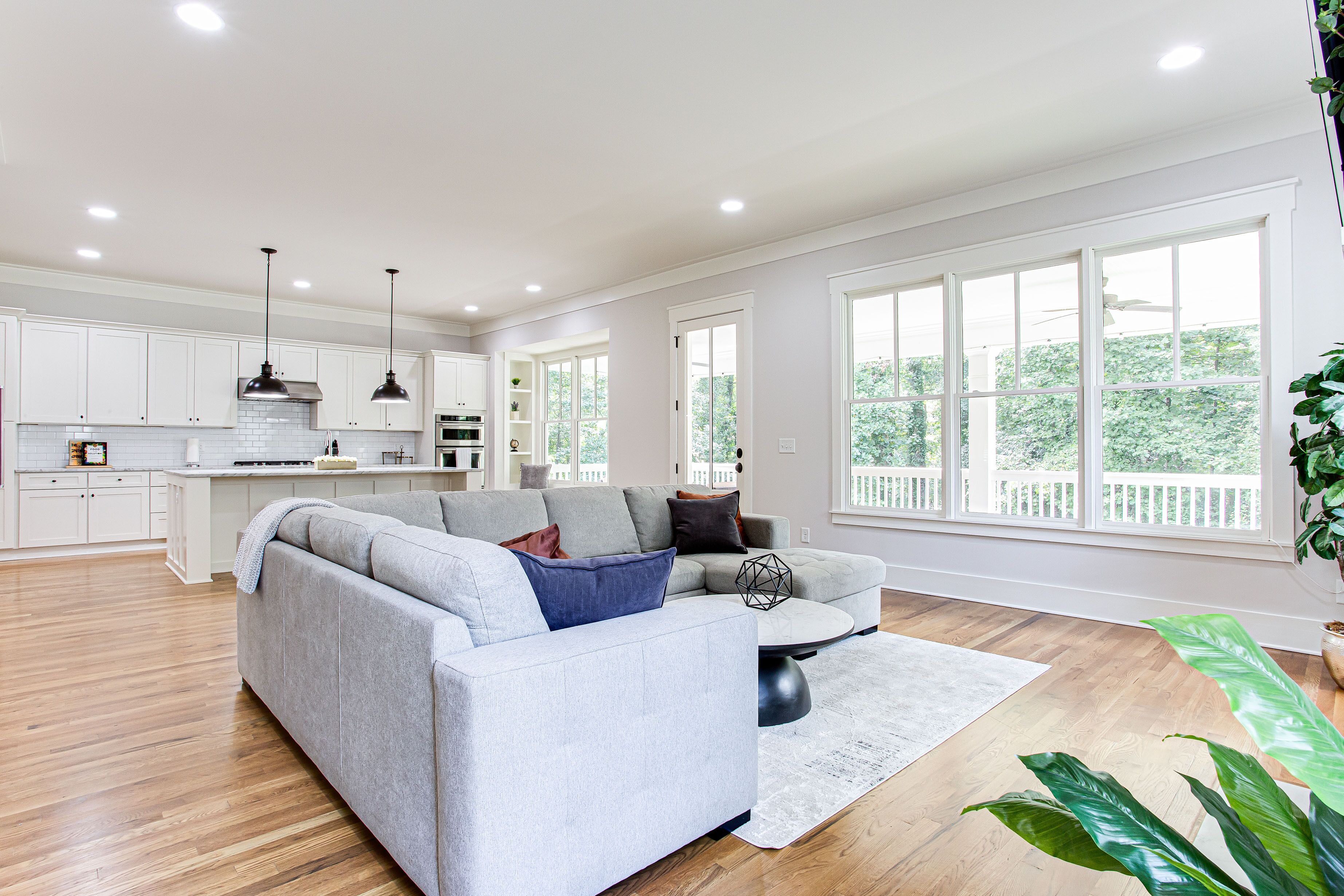 Smart TV, fireplace, video games, DVD player