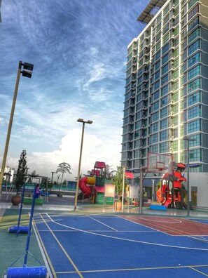 Sports court - Lawang Suite 2 Bedroom Corner Apartment (Shah Alam)