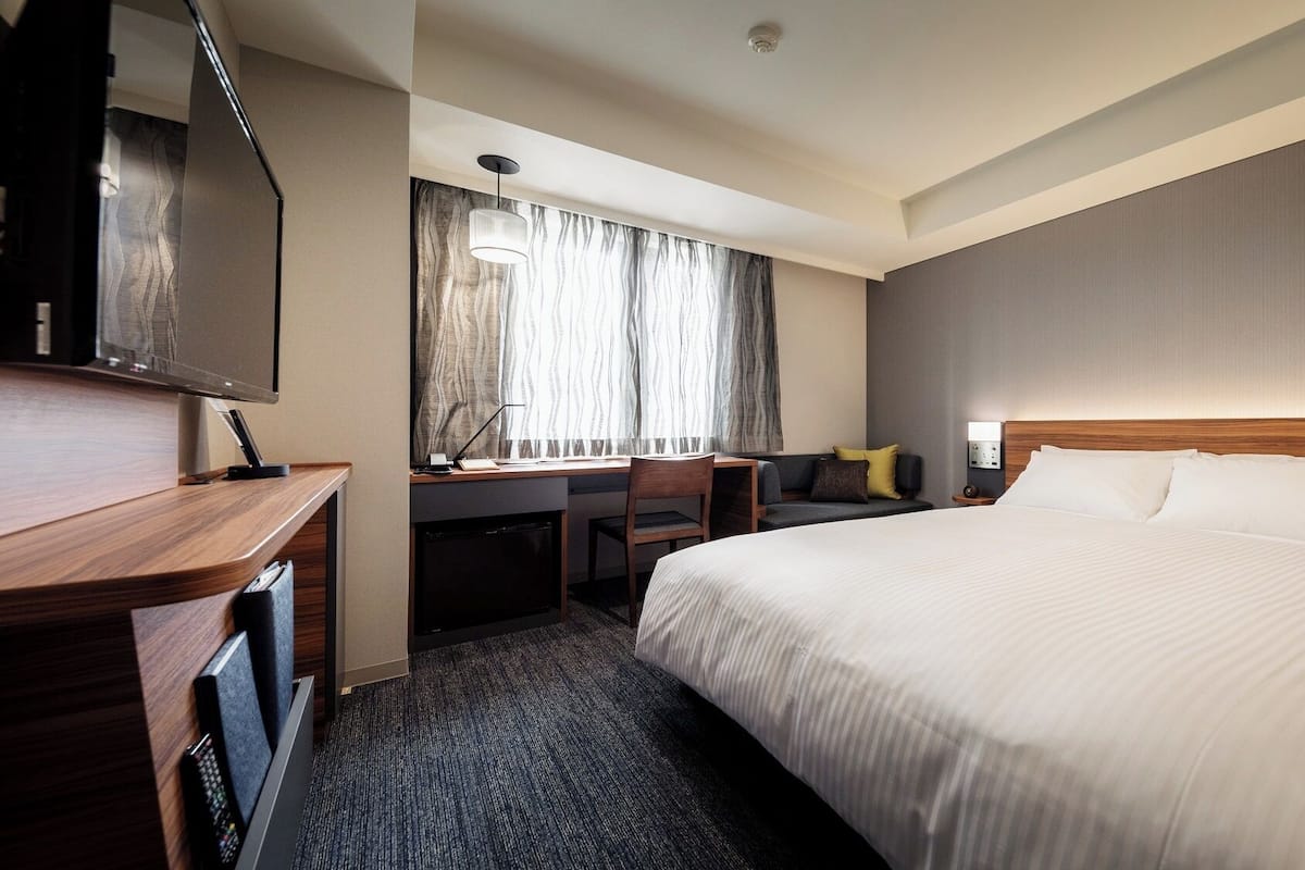 In-room safe, free WiFi, bed sheets, wheelchair access