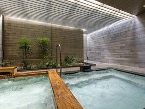 Public bath - Nishitetsu Hotel Croom Nagoya (Nagoya)