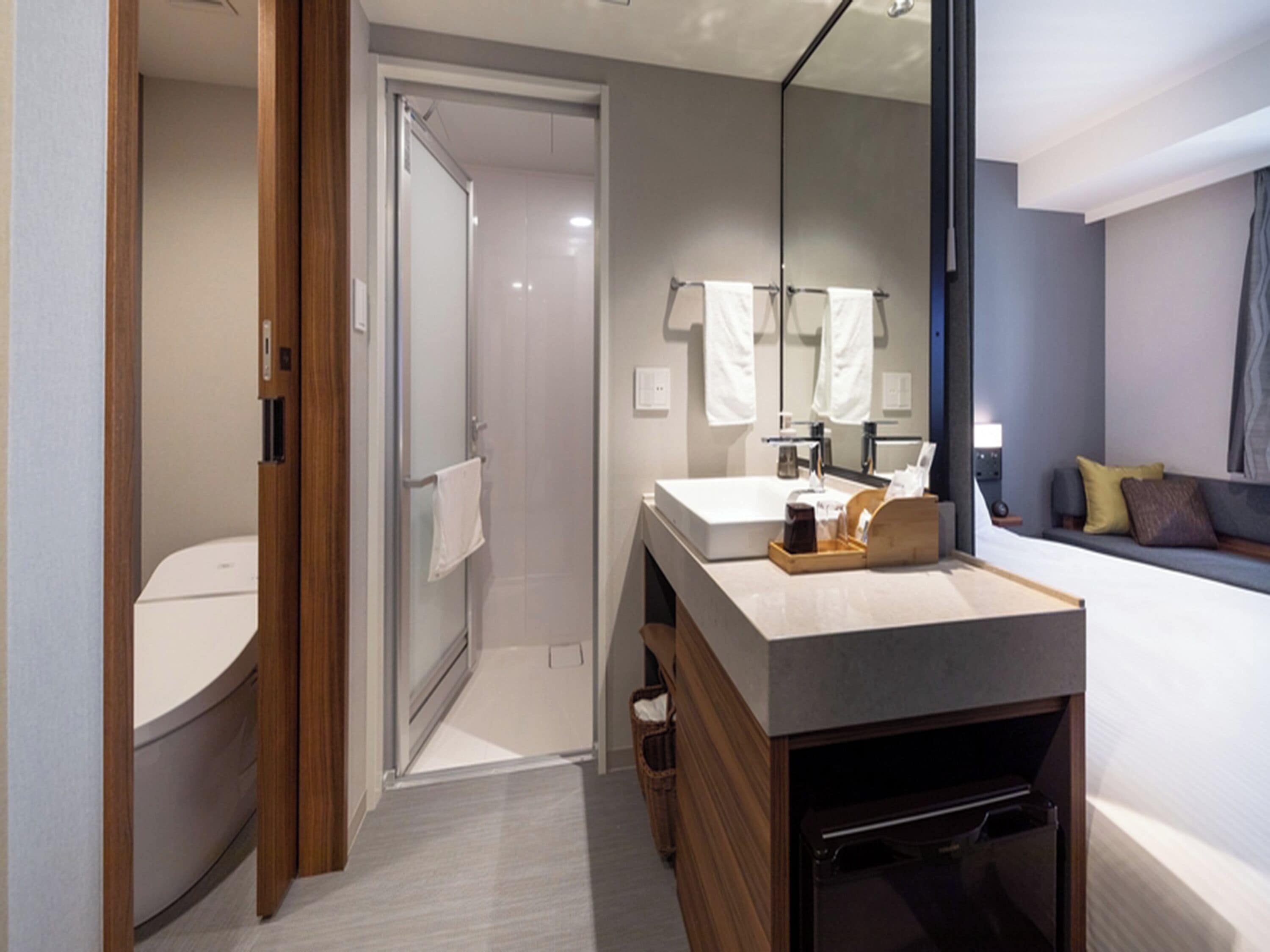 in-room safe, free wifi, bed sheets, wheelchair access