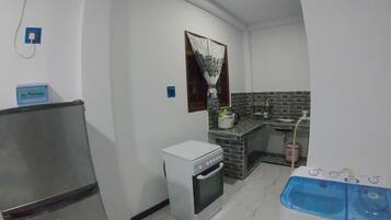 Luxury-Zimmer, 1 Schlafzimmer, Küche, Gartenblick | Individuell eingerichtet, Schreibtisch, kostenloses WLAN